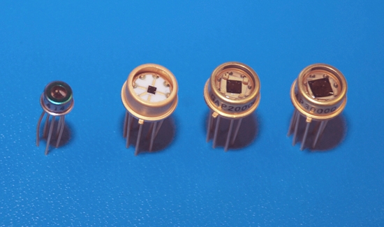 ４分割InGaAsフォトダイオード（InGaAS Quadrant Photodiode)